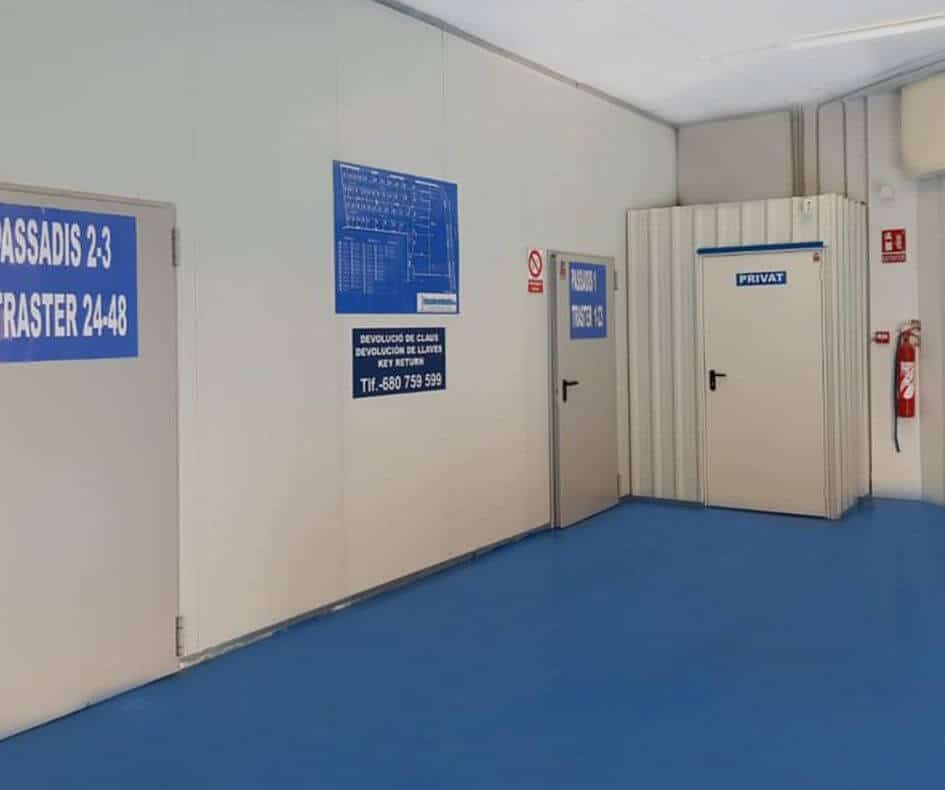 Interior de los trasteros en alquiler en Tortosa en Tarragona. Necesito un Trastero.