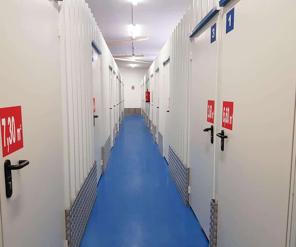 Interior de los trasteros en alquiler en Tortosa en Tarragona. Necesito un Trastero.